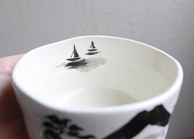 Japanese Traditional Handcrafted Matcha Chawan Tea Bowl Cup Ceremony Tableware Pottery (Kinsai Sansuiga Hiyori Wan)