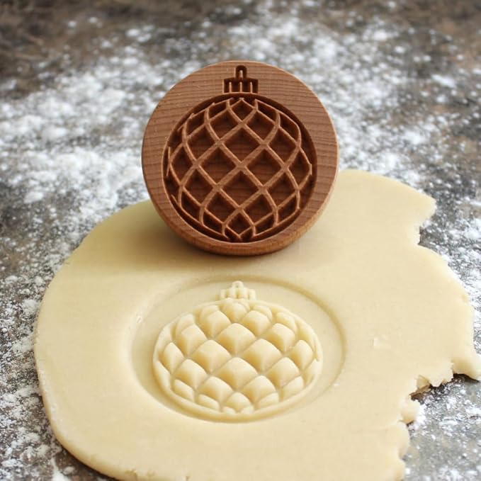 Wood Cookie Stamp, 2.5 Inch (Ornament CS-092)