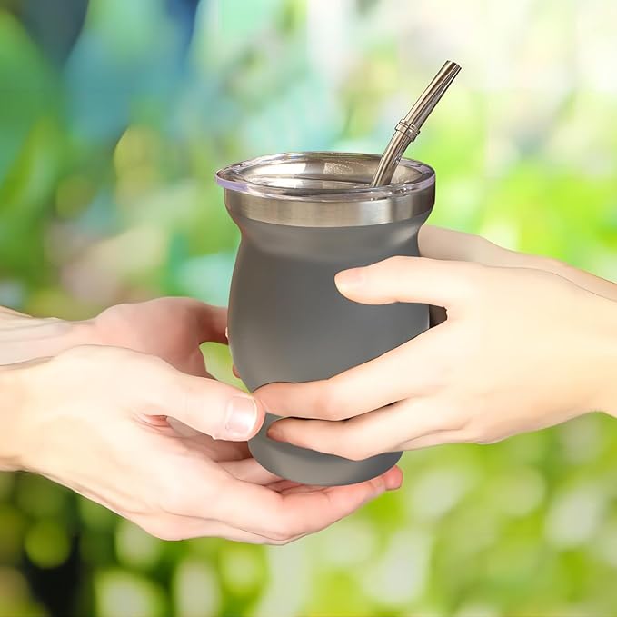 Beruth Bombilla Yerba Mate Gourd, 8oz Stainless Steel Tea Cup Set with a Multifunctional Lid, Two Straws and Cleaning Brushes, Double Walled Coffee Mug Heat Insulation Anti Scalding （Starry Sky Grey）