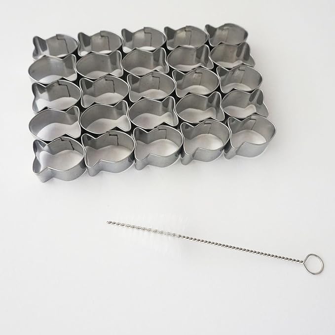 Goldfish Cracker Cutter, Stainless Steel Fish Cookie Cutters Shapes, DIY Mini Snack Crackers Mold 1 Inch, Fish-shaped Treats, 25 Cavity Cookie Stamp with Cleaning Brush