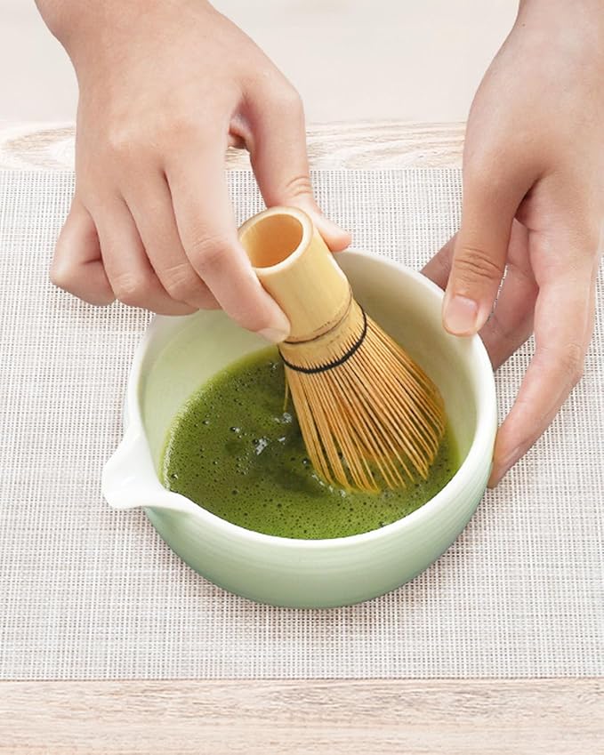Traditional Matcha Bowl with Spout, Ceramic Matcha Tea Bowl (Chawan), Matcha Mixing Bowl for Whisking Matcha, Light Green (18 Ounce)