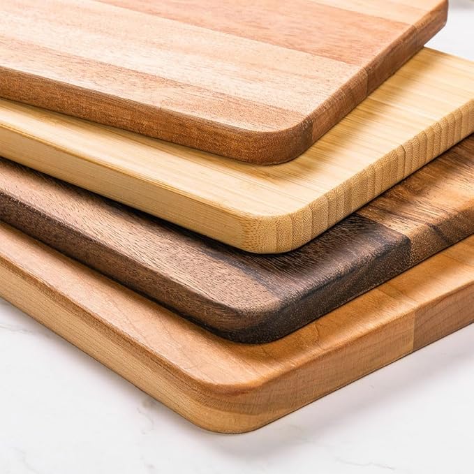 callie Personalized Cutting Board for Grandma, Mom, Wooden Chopping Board with Family Member Names, Mother's Day, Christmas, Birthday Gifts for Women (S, M, L)