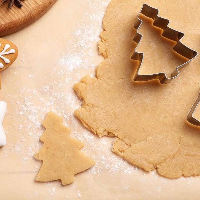 ALLTOP Christmas Cookie Cutter Set - 5 Biscuit Shapes for Creative Baking Delights