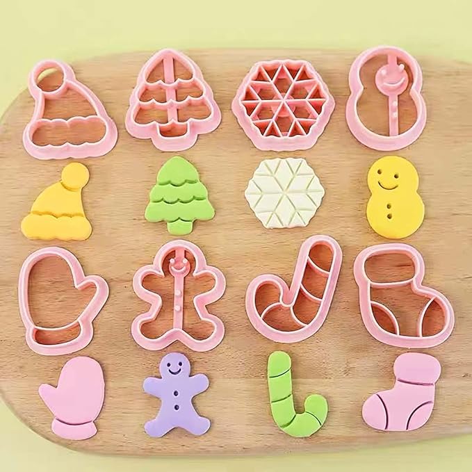 8 Piece Mini Christmas Cookie Cutters, 3d Raised Design Gingerbread Cookie Stamps, Cookie Cutter Set suitable for Frosting Decoration, Mini Pie Molds, Apple Pie Pastry Biscuit Cutter (Christmas-A)