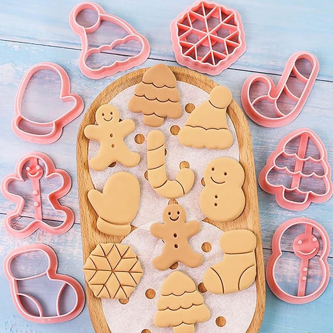 8 Piece Mini Christmas Cookie Cutters, 3d Raised Design Gingerbread Cookie Stamps, Cookie Cutter Set suitable for Frosting Decoration, Mini Pie Molds, Apple Pie Pastry Biscuit Cutter (Christmas-A)
