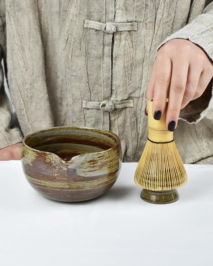 Artcome Premium Matcha Tea Set - 18.6oz Ceramic Bowl with Spout, Bamboo Whisk, Scoop, Whisk Holder & Brewing Guide - Durable & Elegant for Perfect Matcha Preparation