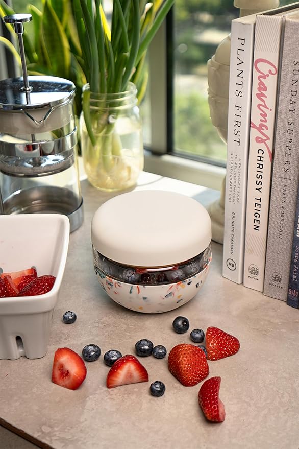 W&P Porter Seal Tight Glass Food Storage Container with Lid, Terrazzo Cream 16oz, Leak & Spill Proof Meal Prep Container, Microwave & Dishwasher Safe, Borosilicate Glass