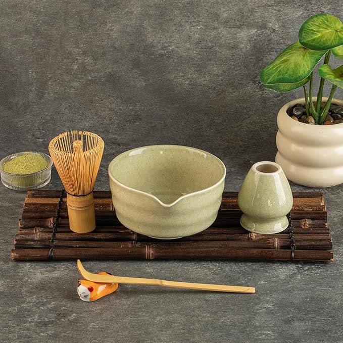 Matcha Whisk Set，Matcha Set includes Match Bowl with Spout and Whisk, Matcha Whisk Stand,Bamboo Matcha Scoop，5 Pcs Complete Ceramic Matcha Kit