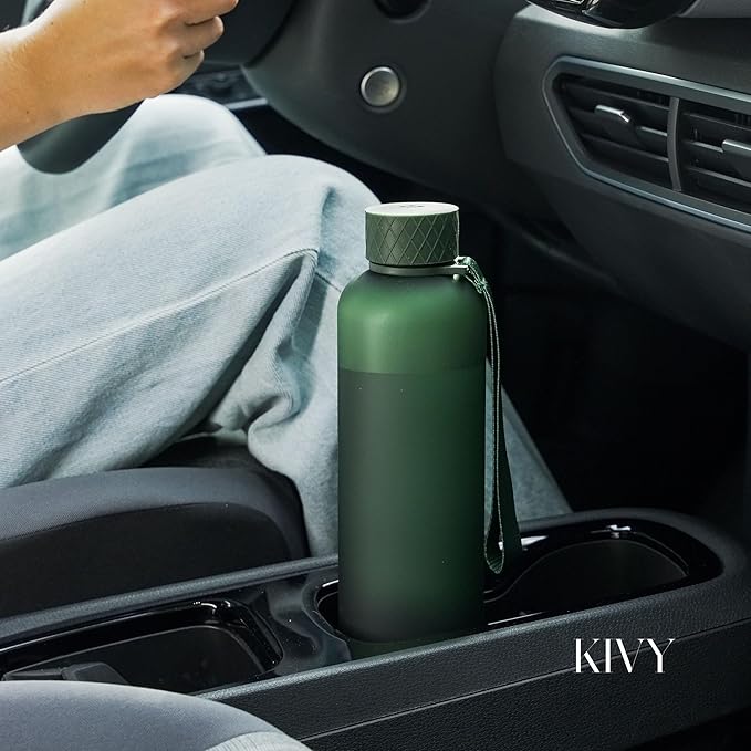 KIVY Slim Water Bottle 32oz [Lightweight & Shatterproof] Fits Backpack & Cupholder for Travel, Sports, School, Gym - Black water bottle no straw - Mens water bottle screw top - Dishwasher Safe
