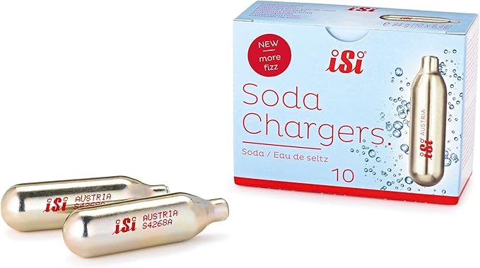 iSi North America Classic Sodamaker Set with Soda Siphon Chargers, 50-Pack - Stainless Steel 1-Quart Sparkling Water System & CO2 Carbonation Chargers for Carbonated Drinks, Juices, Cocktails