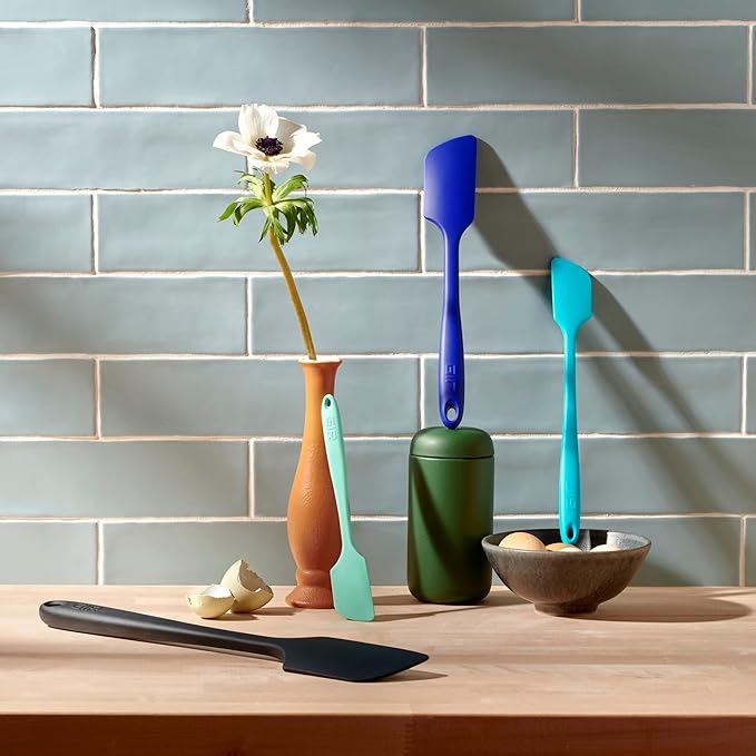 GIR: Get It Right Silicone Cooking Spatula - 11 In Black - Heat Resistant to 425°F - Seamless Nonstick Silicone Cooking Utensils for Kitchen Use & Baking