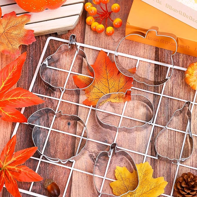 6Pcs Pumpkin Cookie Cutters Fall Pumpkin Shape Cookie Cutting Molds Cute Biscuit Cutters for Autumn Harvest Thanksgiving Halloween DIY Craft Baking Supplies