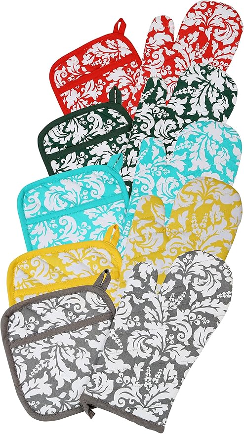 Yourtablecloth Set of Oven Mitt and Pot Holder or Oven Gloves-100% Cotton, High Heat Resistance, Superior Protection & Comfort–Elegant Design-Machine Washable-BlackBerry