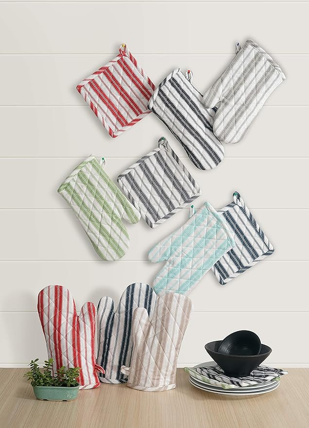 1 Oven Mitt, 1 PotHolder & 1 Kitchen Apron Set - Durable Heat Resistant Gloves - Thick Mittens for Kitchen - Suitable for Cooking, Baking, Grilling – Men & Women – Light Blue Stripes