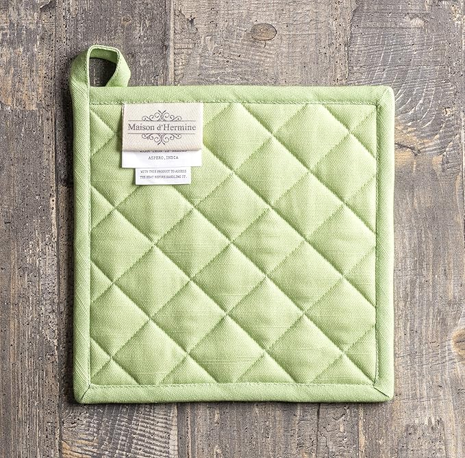 Maison d' Hermine Pot Holders Set 100% Cotton Heat Resistant Potholders 8" x 8" Hot Pads with Loop BBQ, Cooking, Baking, Grilling, Kitchen, Handling Hot Pans (Pack of 2, Christmas Dew)